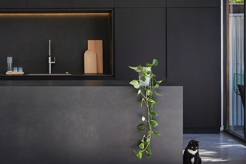 Maximum gives the ease of installation and maintenance of porcelain.