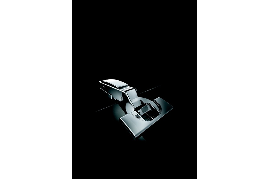 Clip top Blumotion hinge.