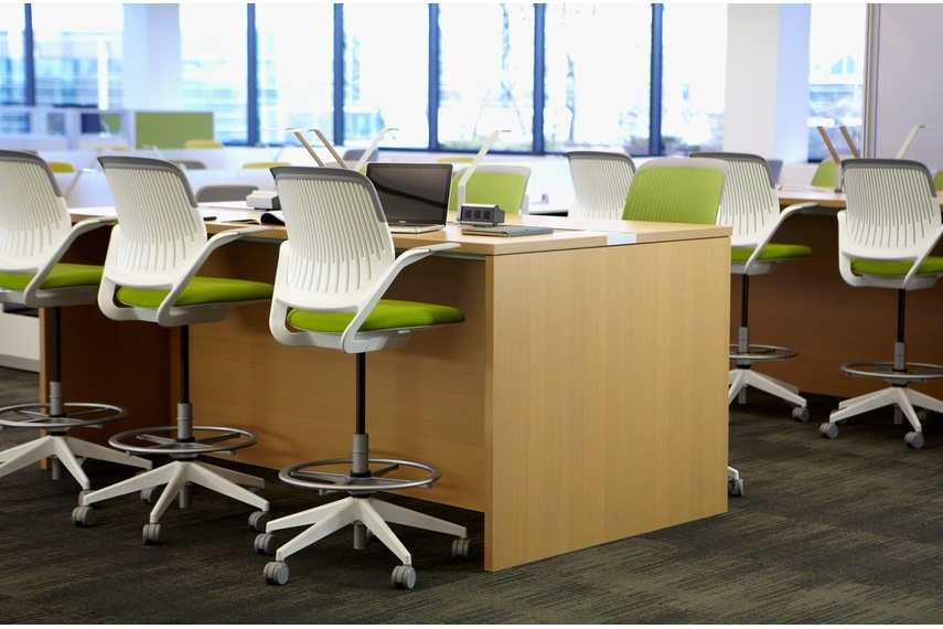 Cobi chair