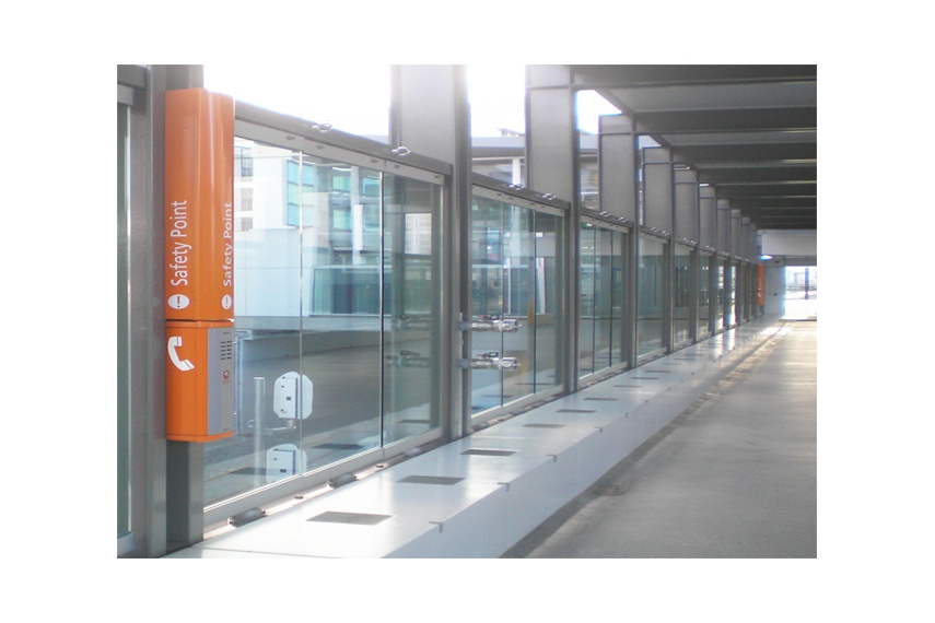 Newmarket Railway 2009 – 3M SH4 External anti-graffiti film