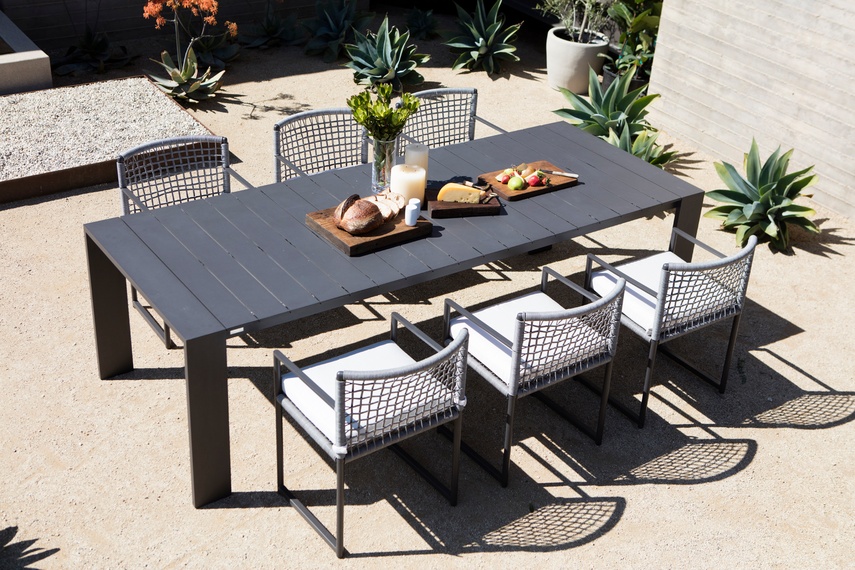 Hayman dining table by Harbour Outdoor.