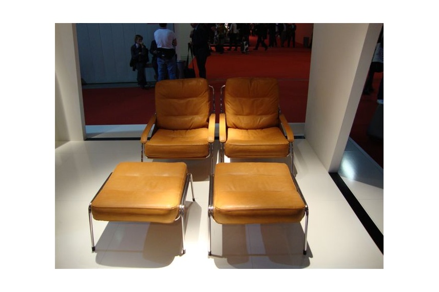 Front view of the Maggiolina chair.