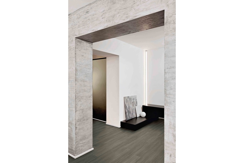 Realistic reproductions of wood, stone and textile materials.