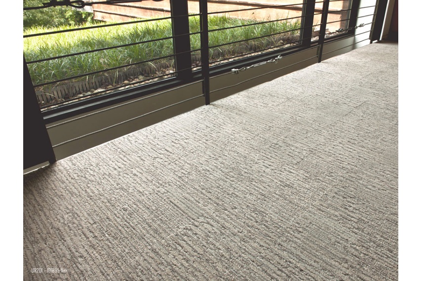 Urban Retreat Two carpet tile – Ash.
