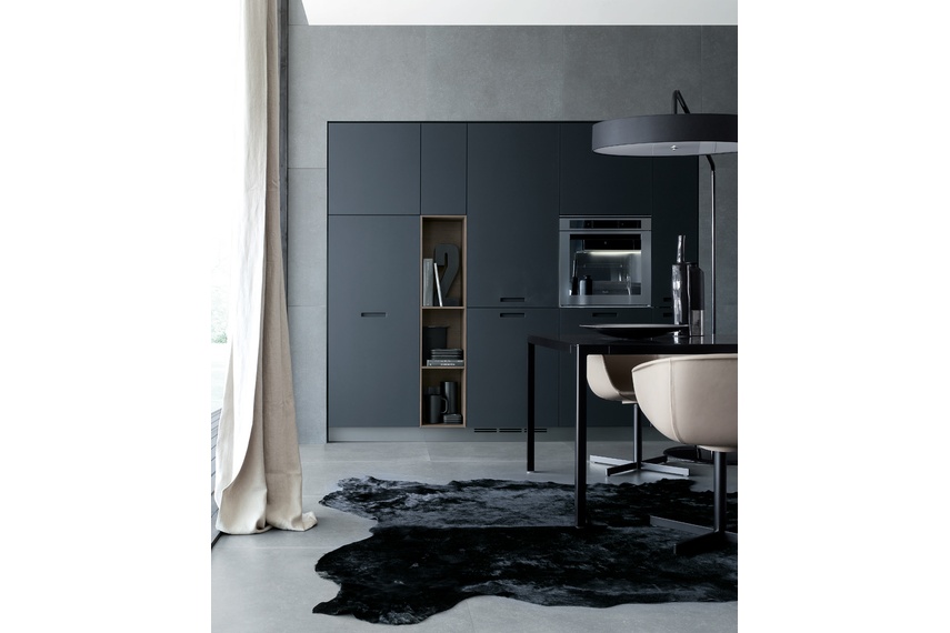 Kyton kitchen with tall units that completely conceals all the appliances.