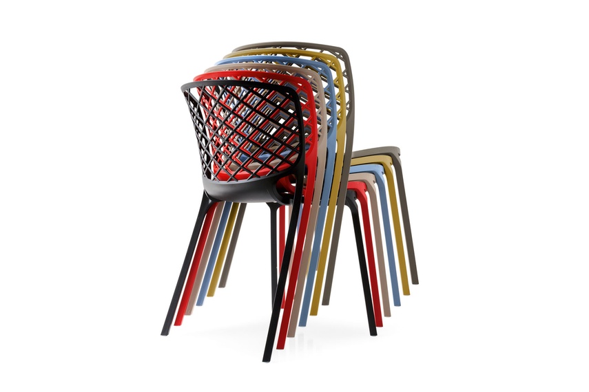 The stackable Gamera chair