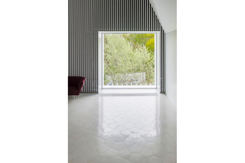 Szczecin by huguet floor tiles can used in a diverse range of locations.