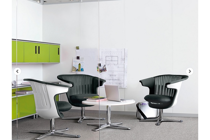 Users are able to stay engaged in the i2i swivel chair