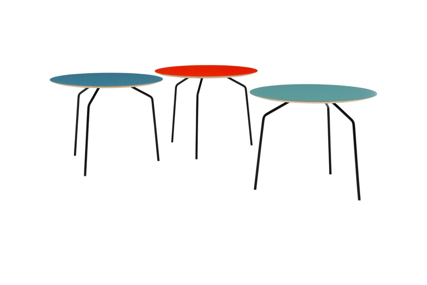 Available in three rich colours – coral red, vintage blue and aqua green