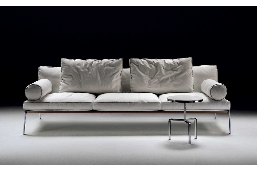 Happy designed by Antonio Citterio for Flexform, includes a feather-filled seat and back cushions