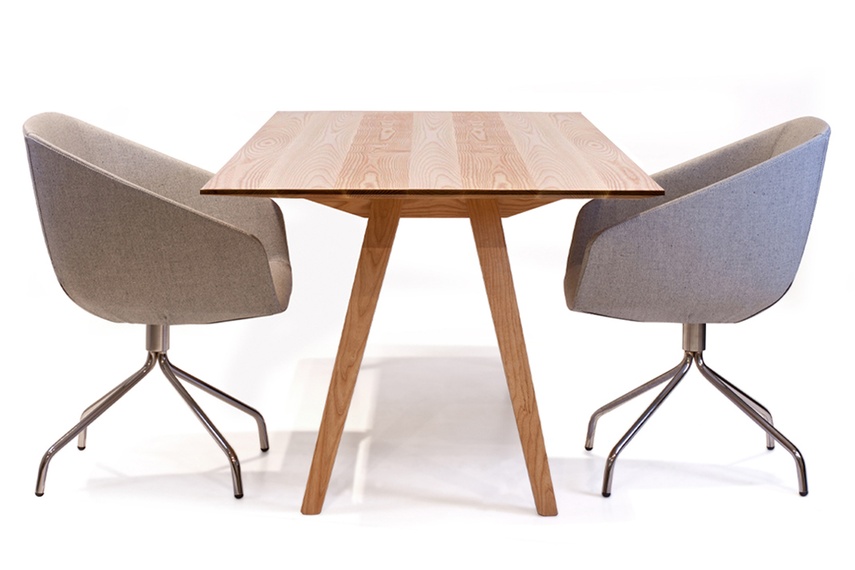 Ikon Trestle table
