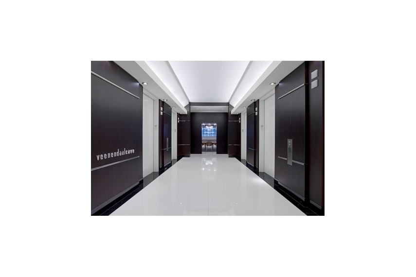 This 6mm thick large format floor and wall cladding material blends the authenticity and size of natural stone slabs with the ease of installation and maintenance of porcelain.