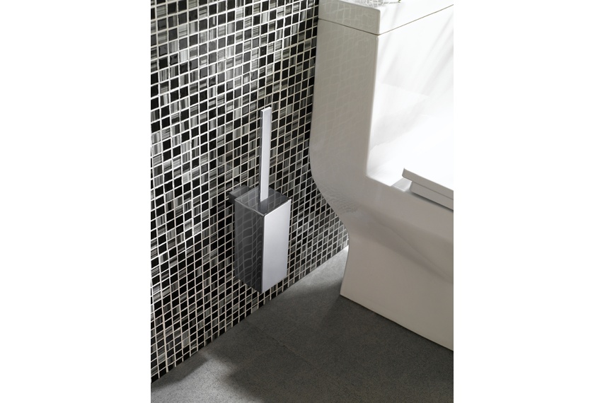 Smooth toilet roll holder