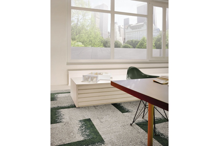 Urban Retreat One carpet tile – Ash Ivy.