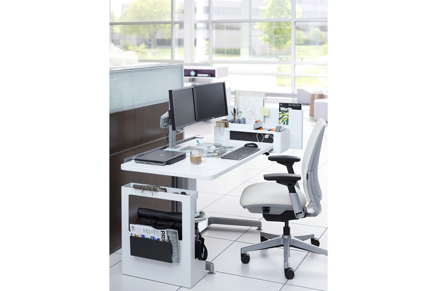 Air Touch height adjustable desk